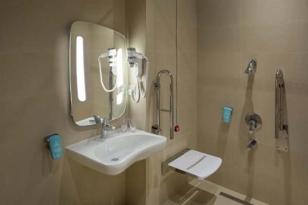 Ibis Jeddah Malik Road image 10